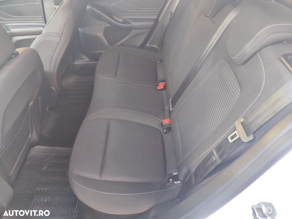 Ford Focus 1.0 EcoBoost Hybrid TITANIUM - 30