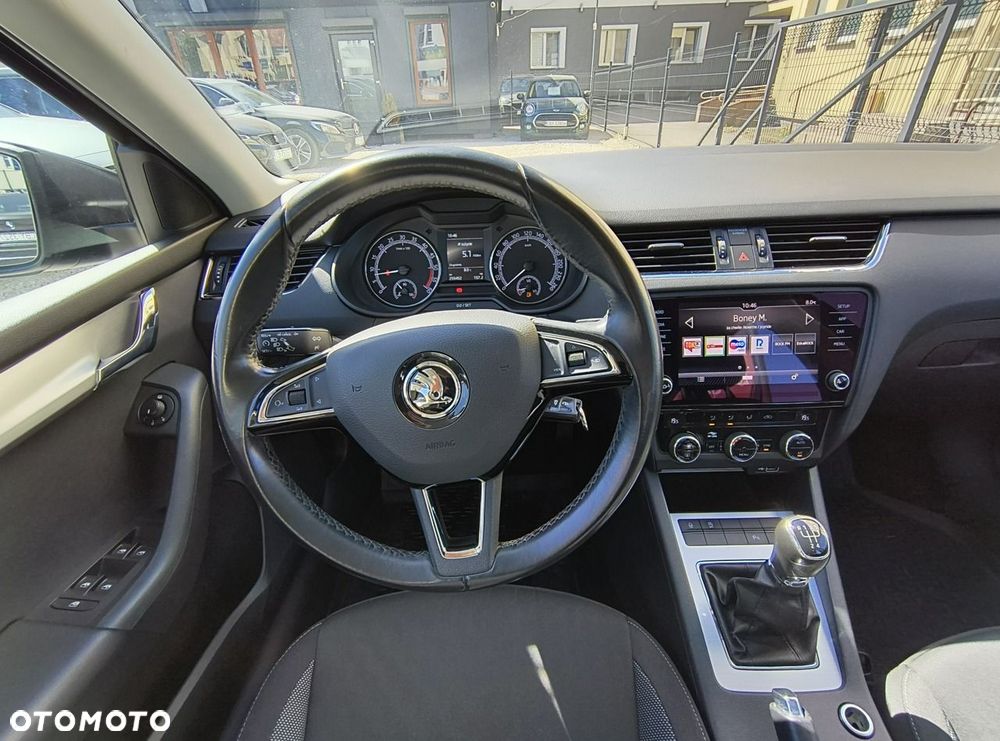 Skoda Octavia - 35