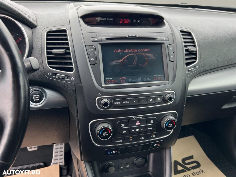 Kia Sorento 2.2 DSL 4x4 Executive - 31