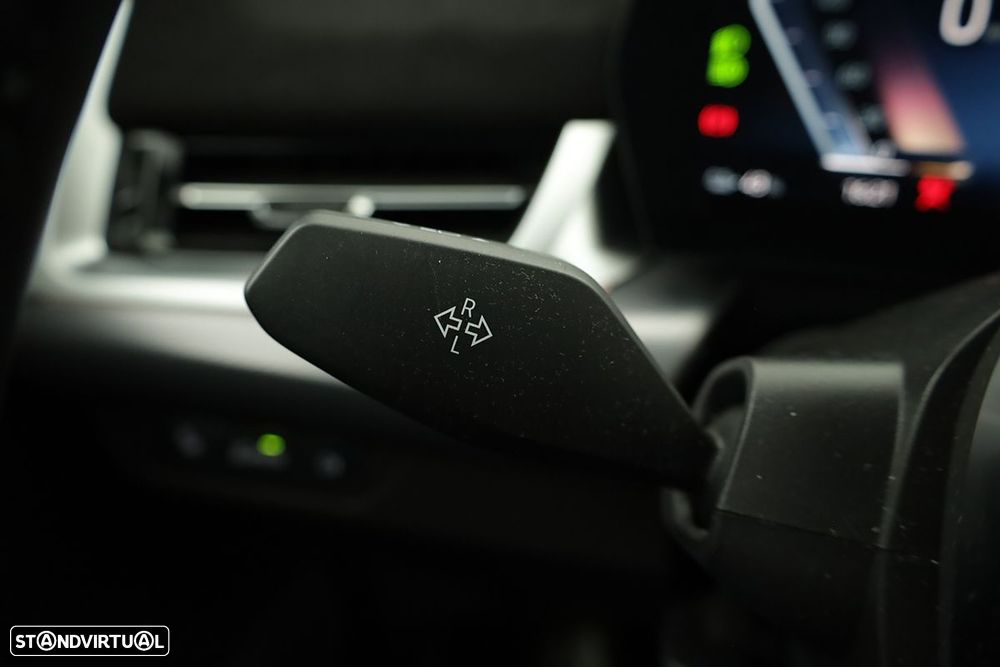 BMW iX2 xDrive30 Pack Desportivo M - 17