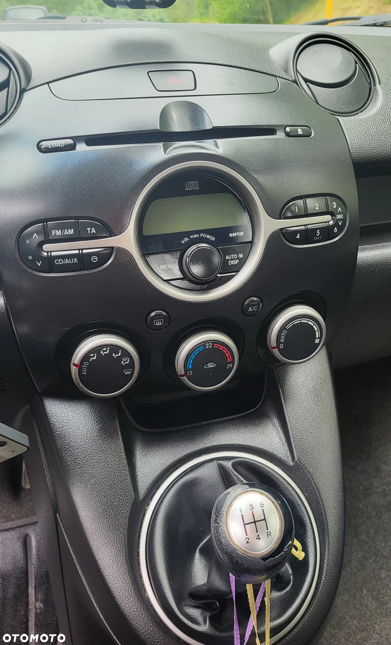 Mazda 2 - 12