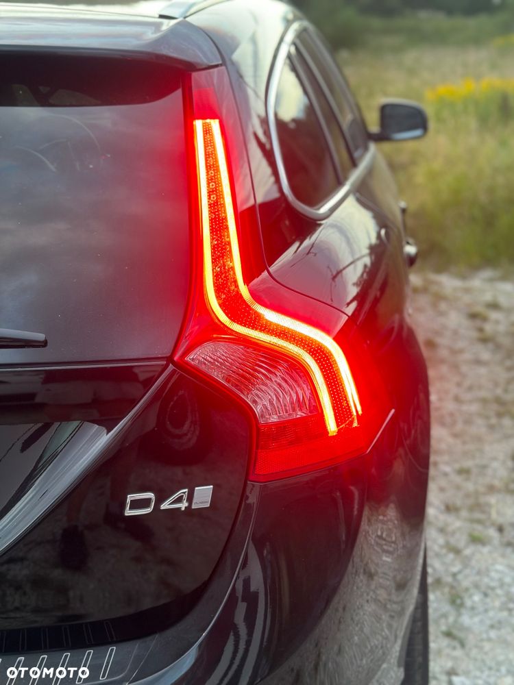 Volvo V60 D4 Drive-E Dynamic Edition (Momentum) - 21