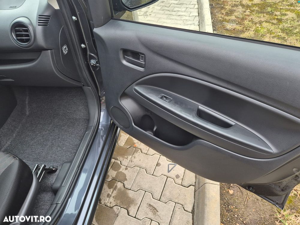 Mitsubishi Space Star 1.2 2WD MT Inform - 25