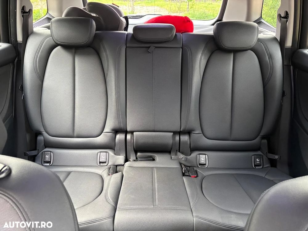BMW Seria 2 218d Advantage - 8