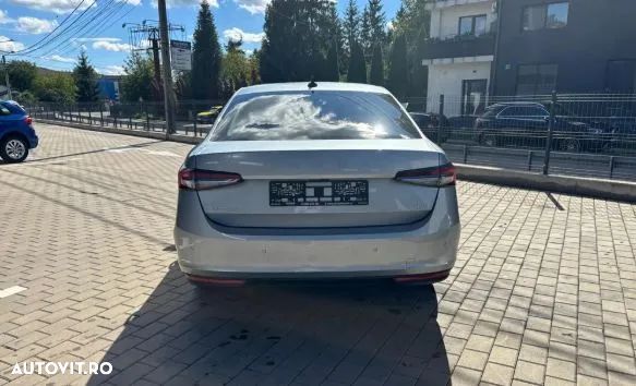 Skoda Superb 2.0 TDI DSG 4X4 Selection - 6