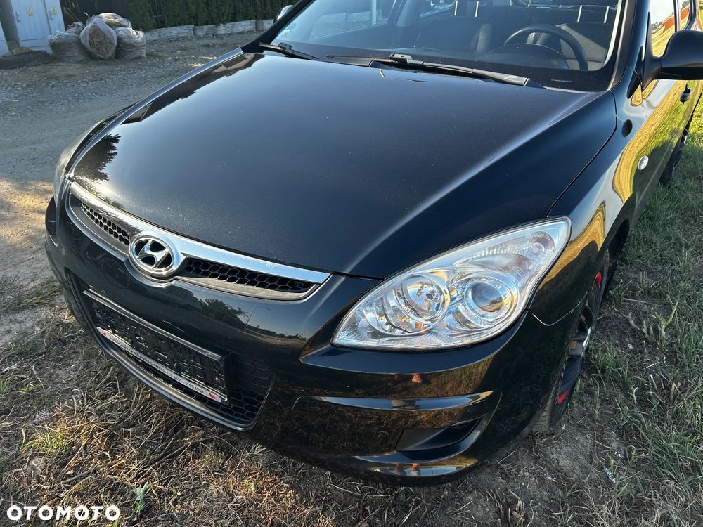 Hyundai i30 1.4 Classic + - 17
