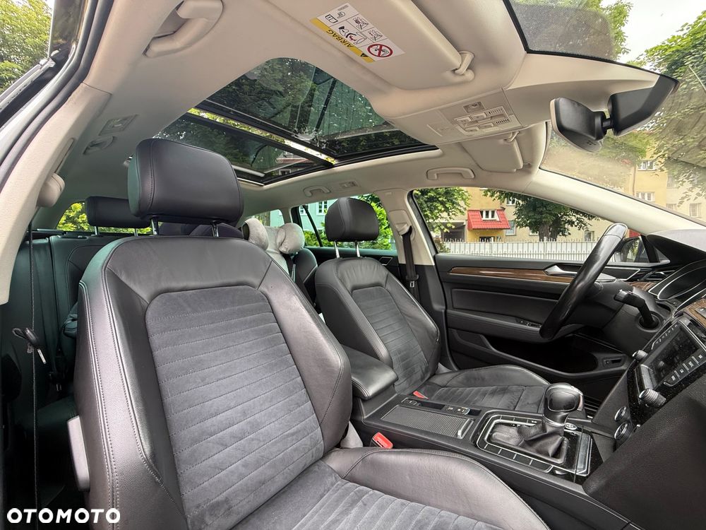 Volkswagen Passat - 12