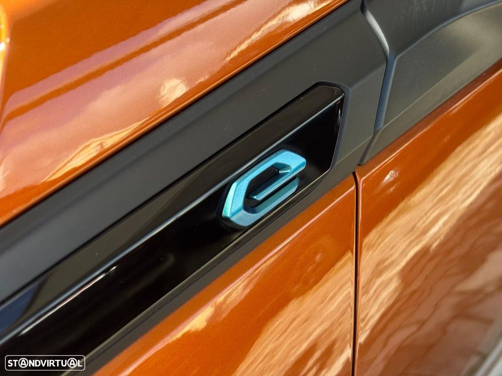 Peugeot e-2008 50 kWh GT - 6