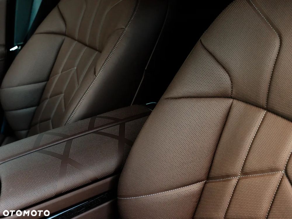 BMW Seria 7 740d xDrive - 12