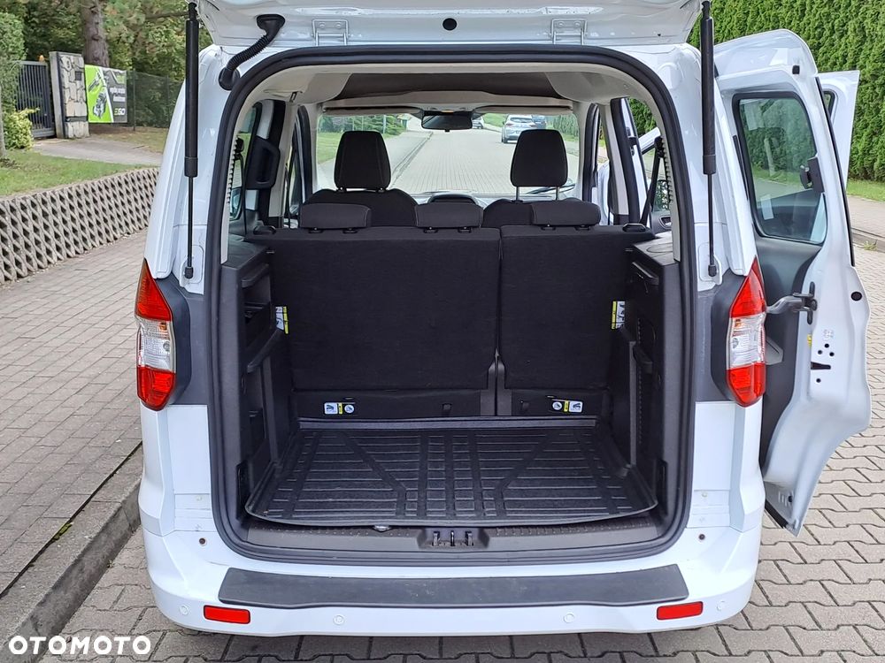 Ford Tourneo Courier - 9