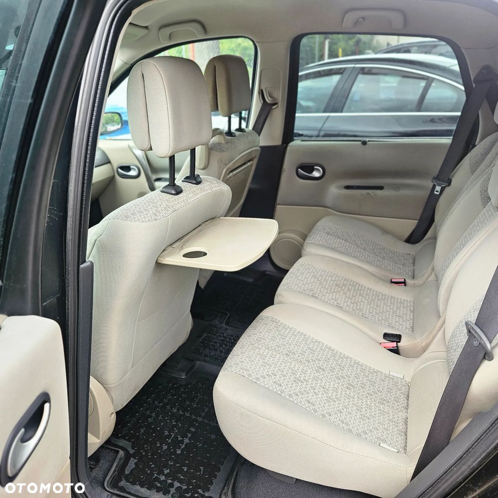 Renault Scenic - 12