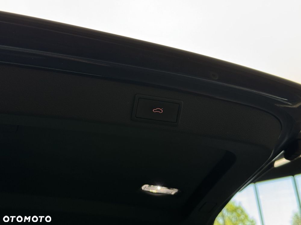 Skoda Superb 2.0 TSI 4x4 Scout DSG - 23