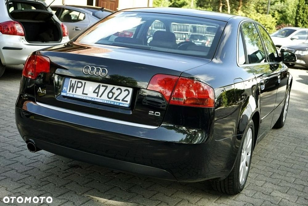 Audi A4 Limousine - 6