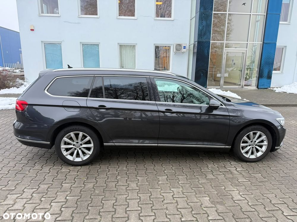 Volkswagen Passat Variant 2.0 TDI SCR DSG Highline - 1