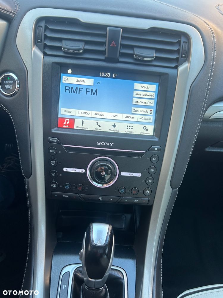 Ford Mondeo - 35