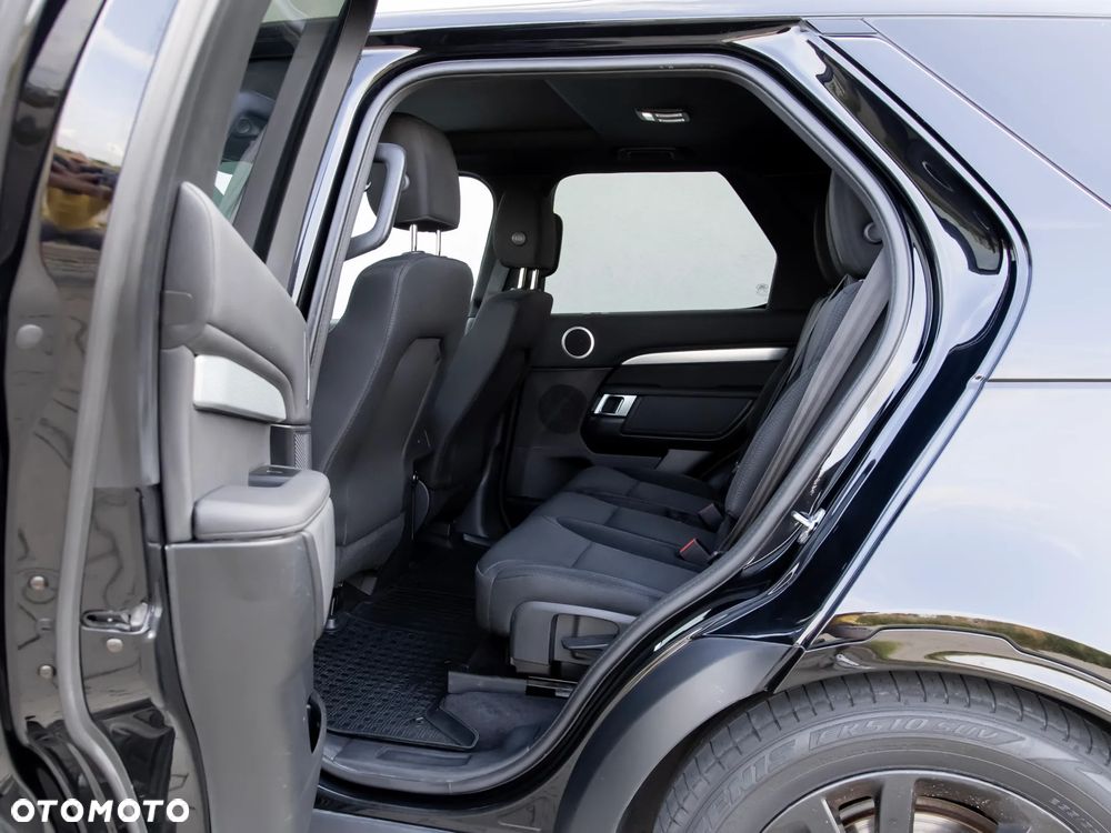 Land Rover Discovery V 3.0 SDV6 HSE - 36