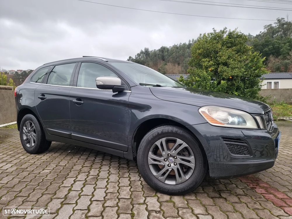 Volvo XC 60 2.4 D5 Summum AWD Geartronic - 1