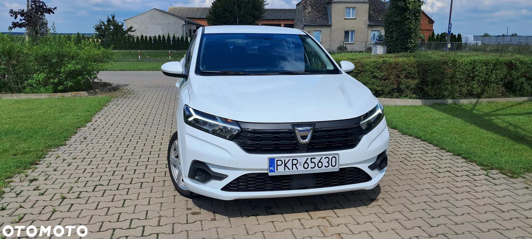 Dacia Sandero SCe 65 Essential - 3