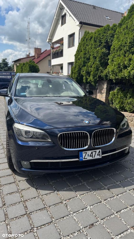 BMW Seria 7 750i L xDrive - 4