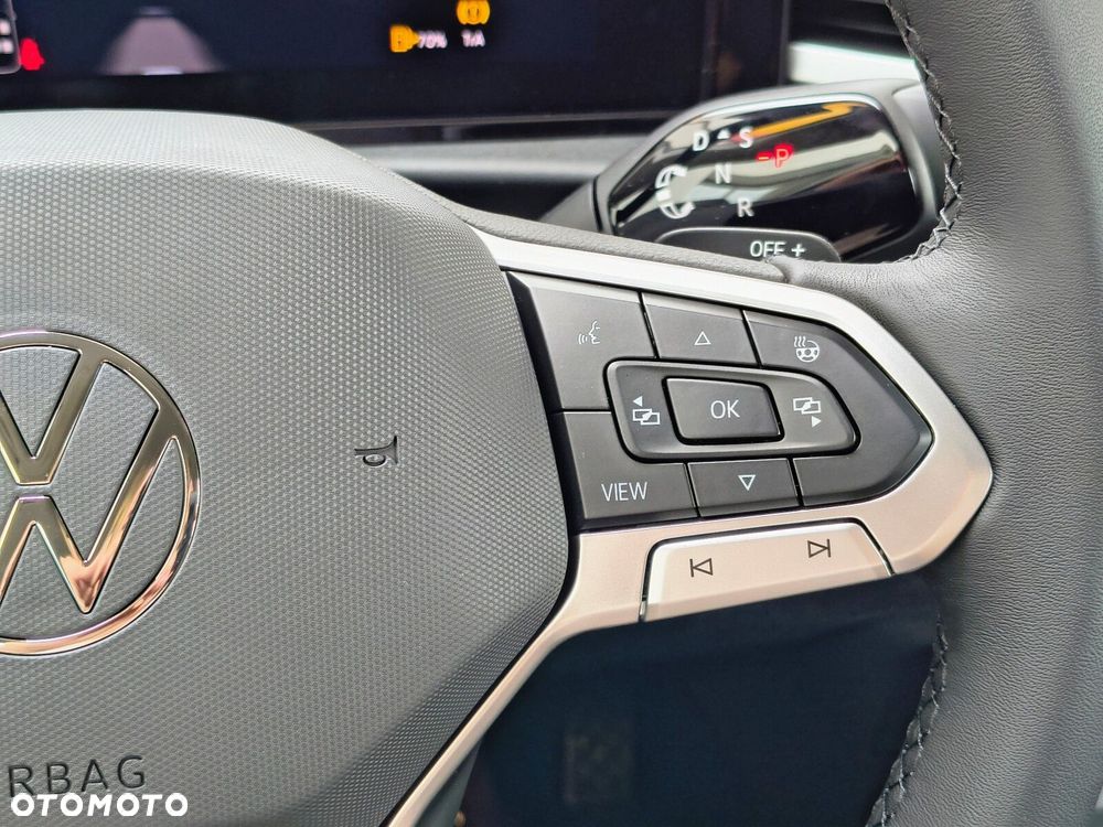 Volkswagen T-Roc 1.5 eTSI Life DSG - 23