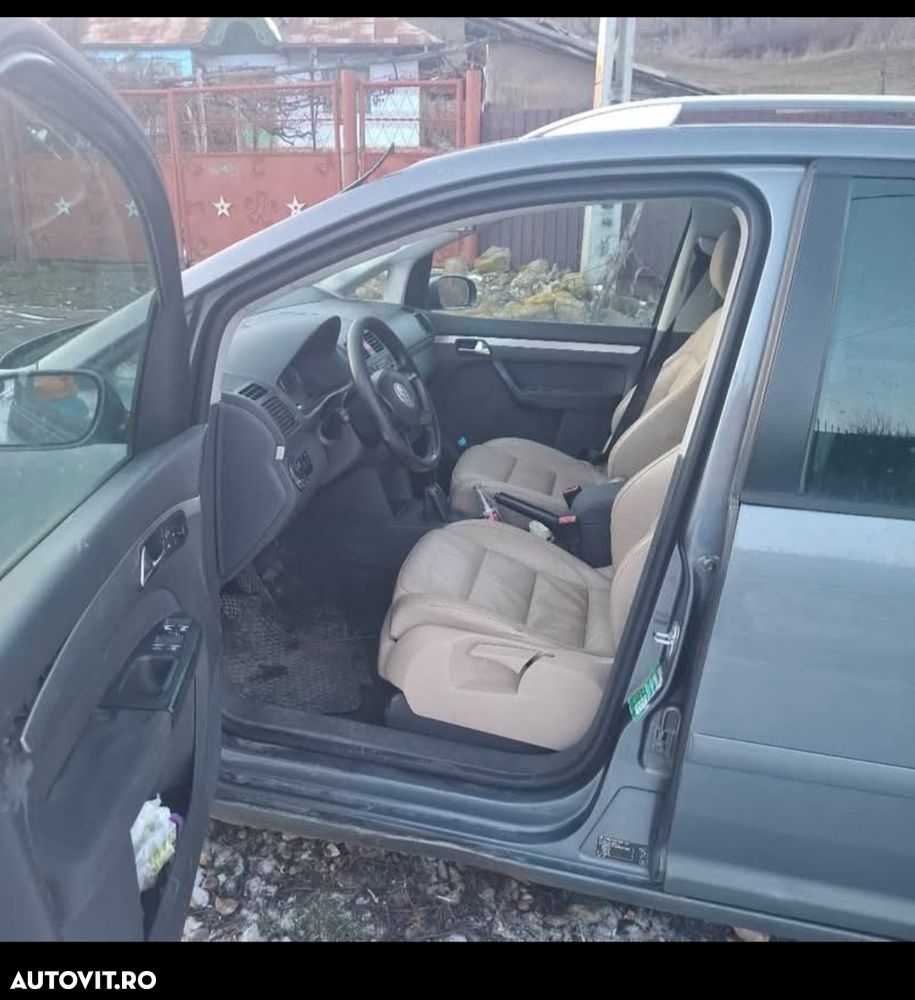Volkswagen Golf 1.9 TDI Sportline - 9