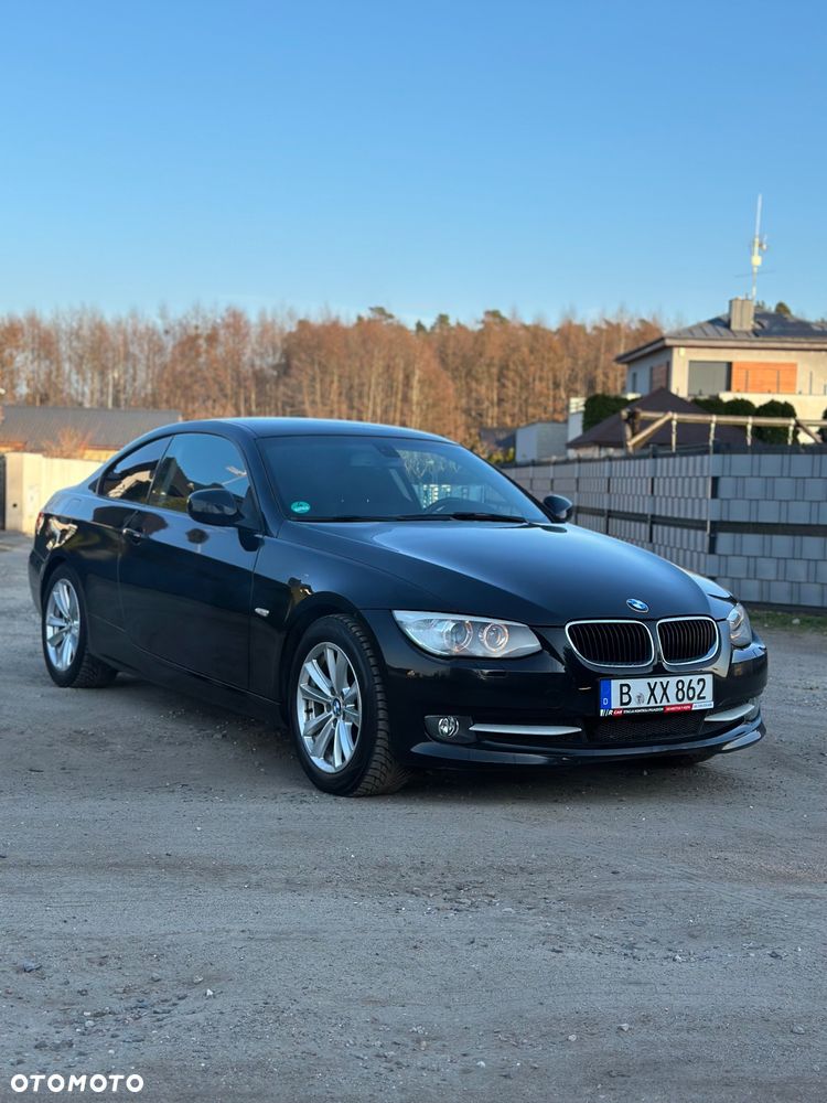 BMW Seria 3 320i - 1