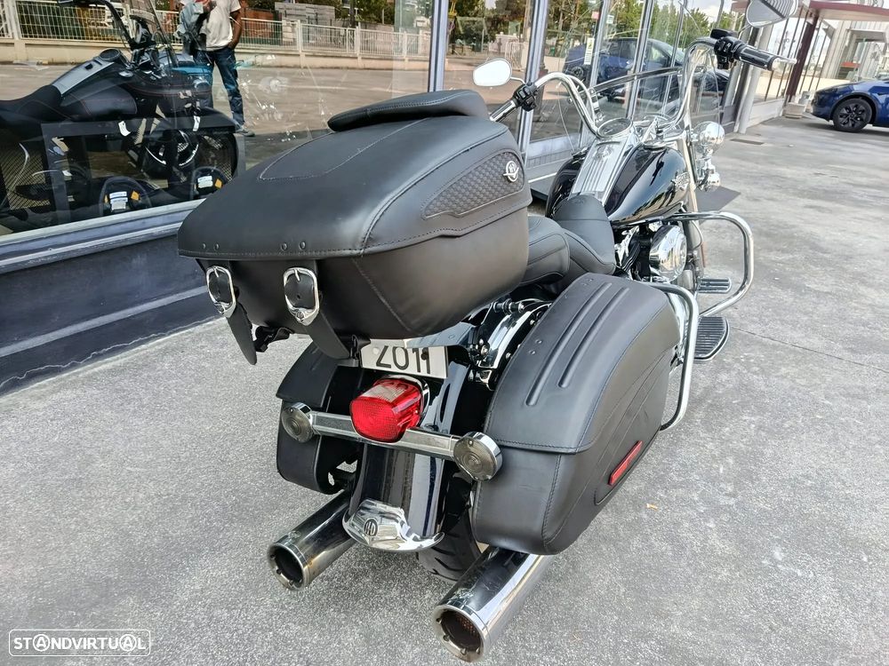 Harley-Davidson Road King Classic - 19