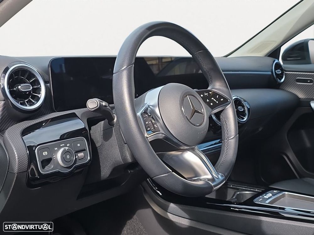 Mercedes-Benz A 250 e - 10