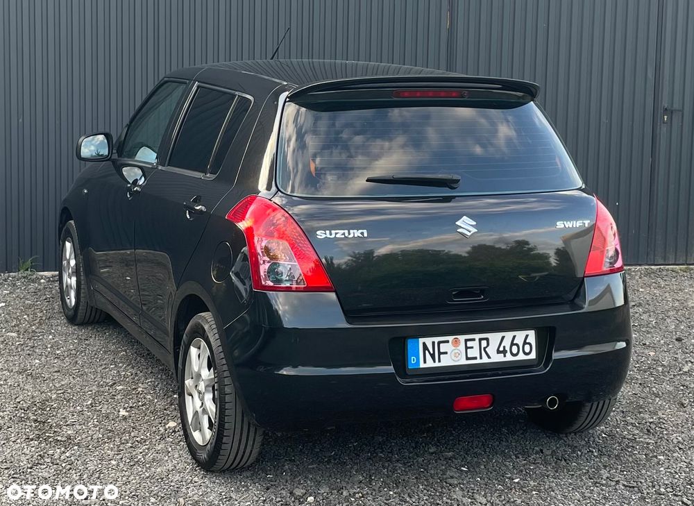 Suzuki Swift - 12