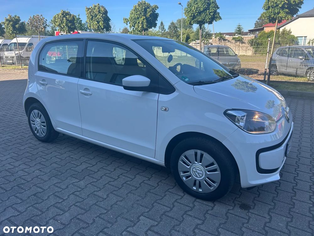 Volkswagen up! BlueMotion Technology move - 5