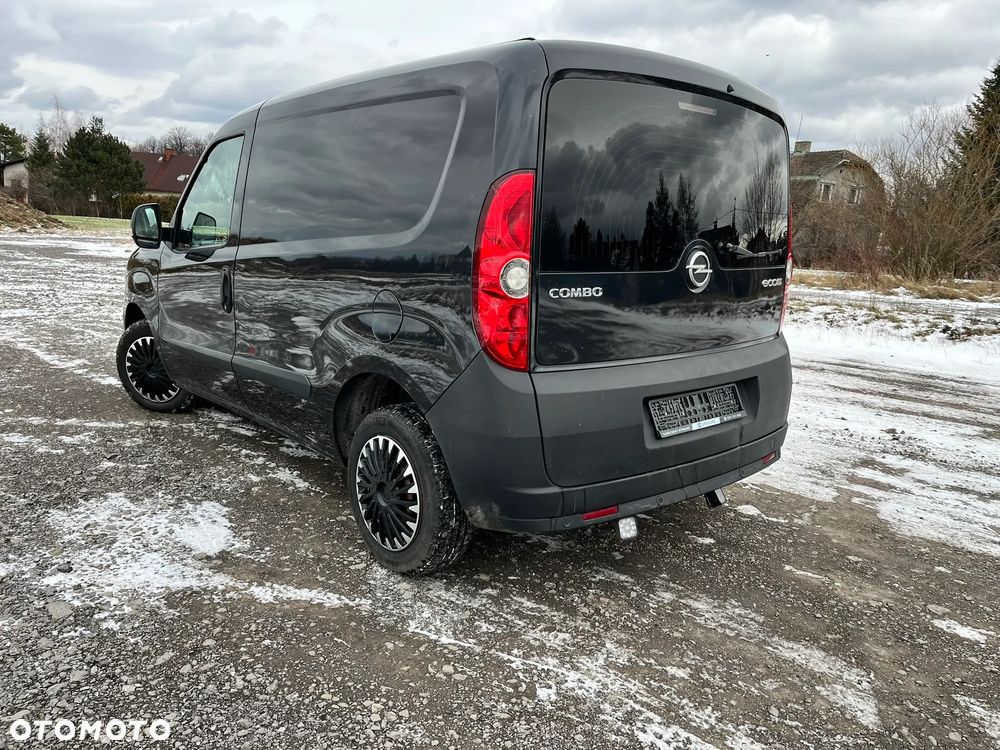 Opel COMBO D-VAN L1H1 Nowe Wtryski Stan BDB - 8