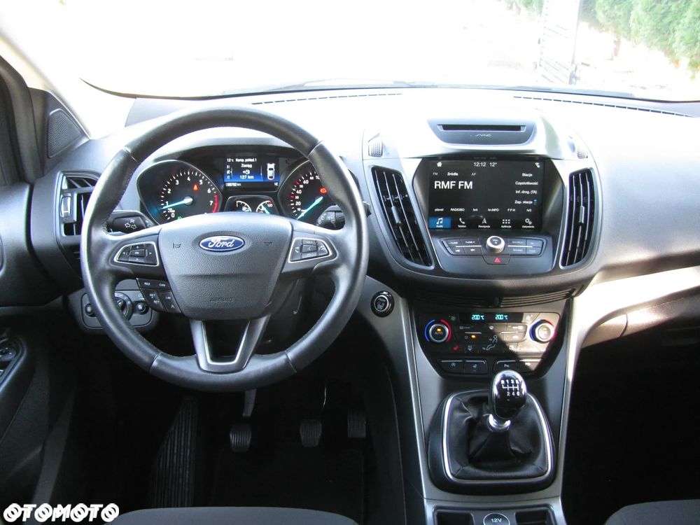 Ford Kuga 1.5 EcoBoost 2x4 Trend - 17