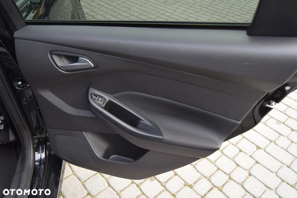 Ford Focus 1.5 TDCi ST-Line - 22