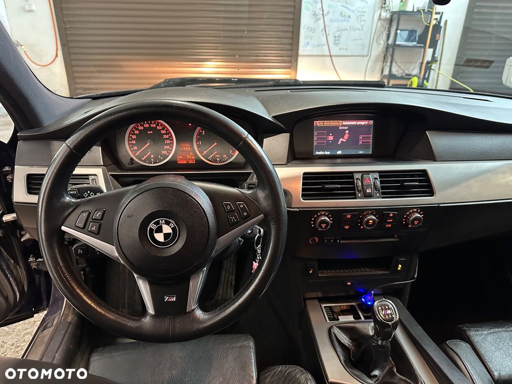 BMW Seria 5 530i - 27