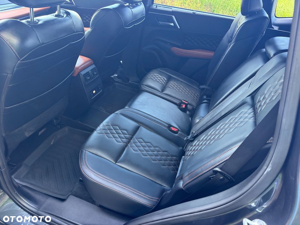Mitsubishi Outlander 2.4 4WD Diamant TOP - 21