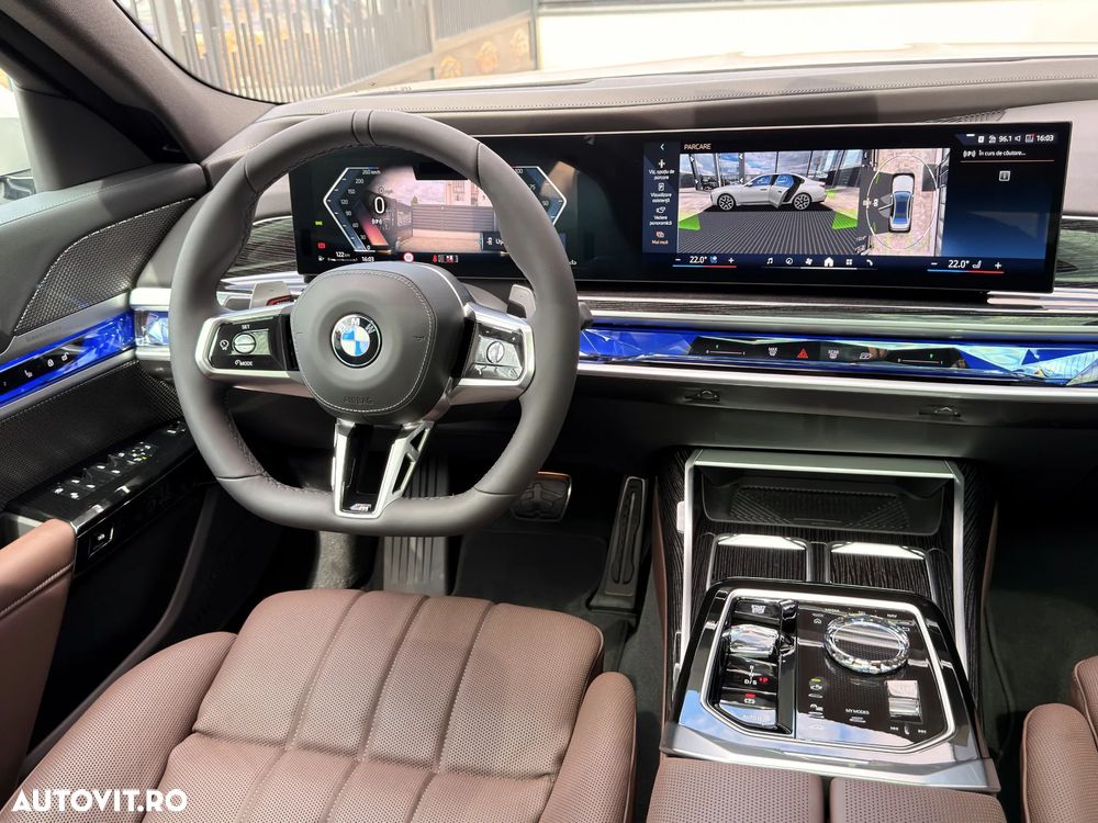 BMW Seria 7 740d xDrive MHEV - 8