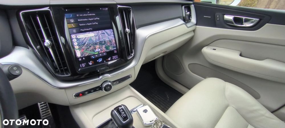 Volvo XC 60 T5 Geartronic Momentum Pro - 13