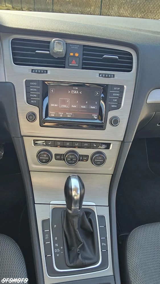Volkswagen Golf 1.4 TSI BMT Comfortline DSG - 3