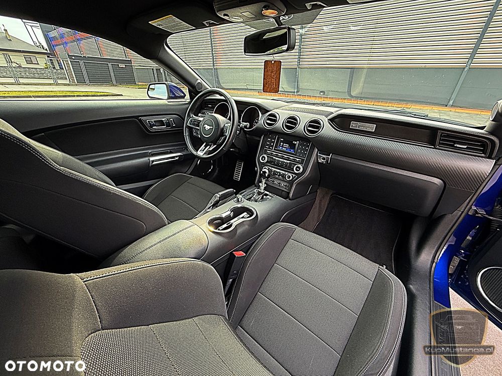 Ford Mustang - 9