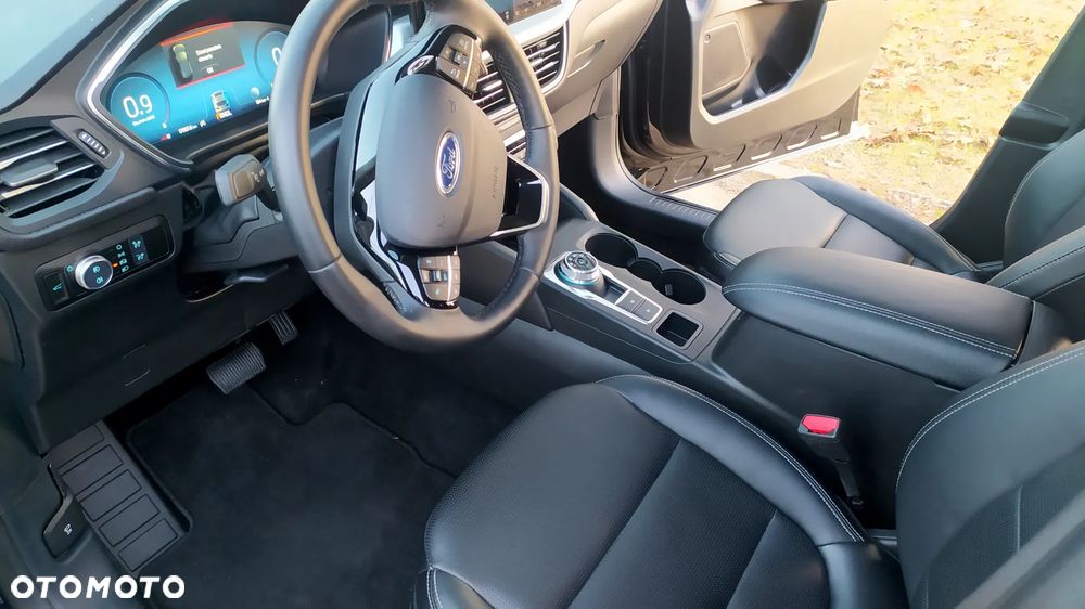 Ford Kuga 2.0 EcoBoost 4x4 Titanium - 23