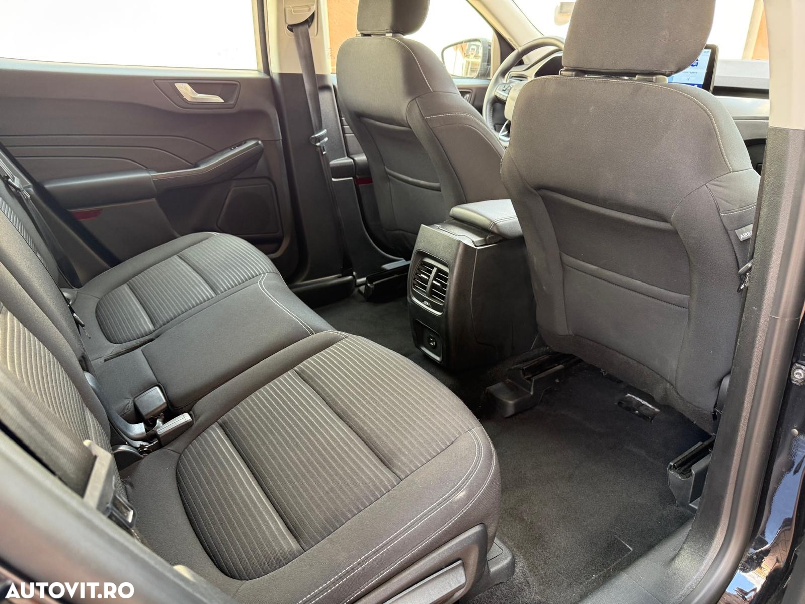 Ford Kuga 2.5 Duratec FWD FHEV Titanium - 12