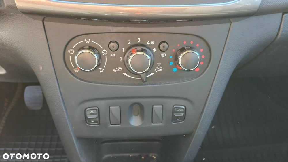 Dacia Sandero - 15