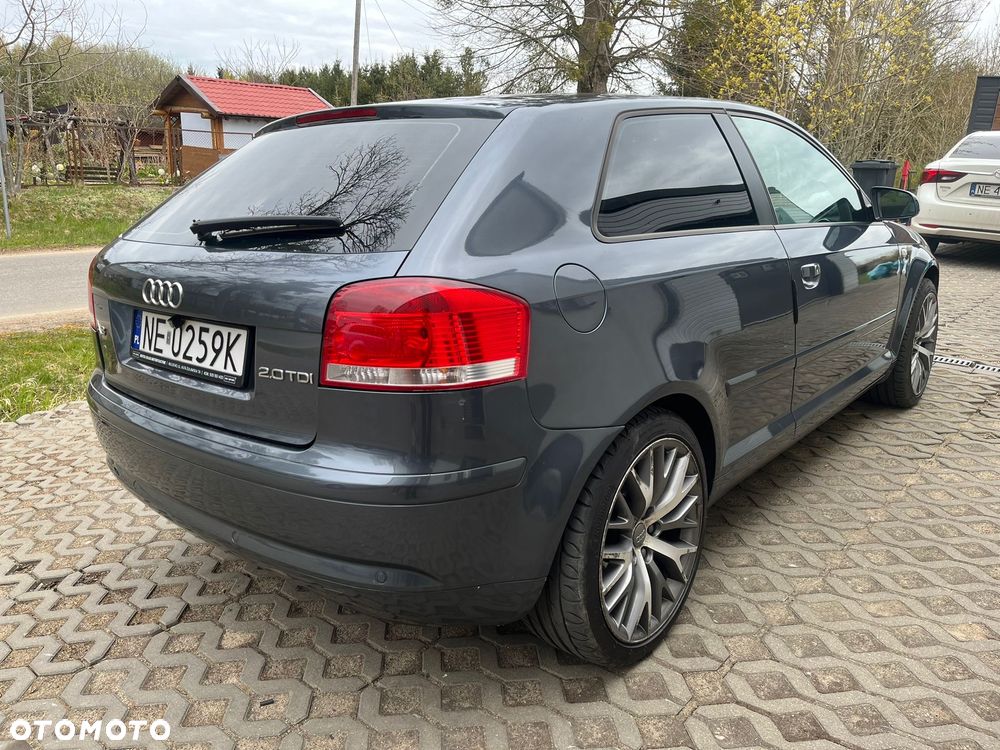 Audi A3 3-drzwiowe 2.0 TDI Ambition - 4
