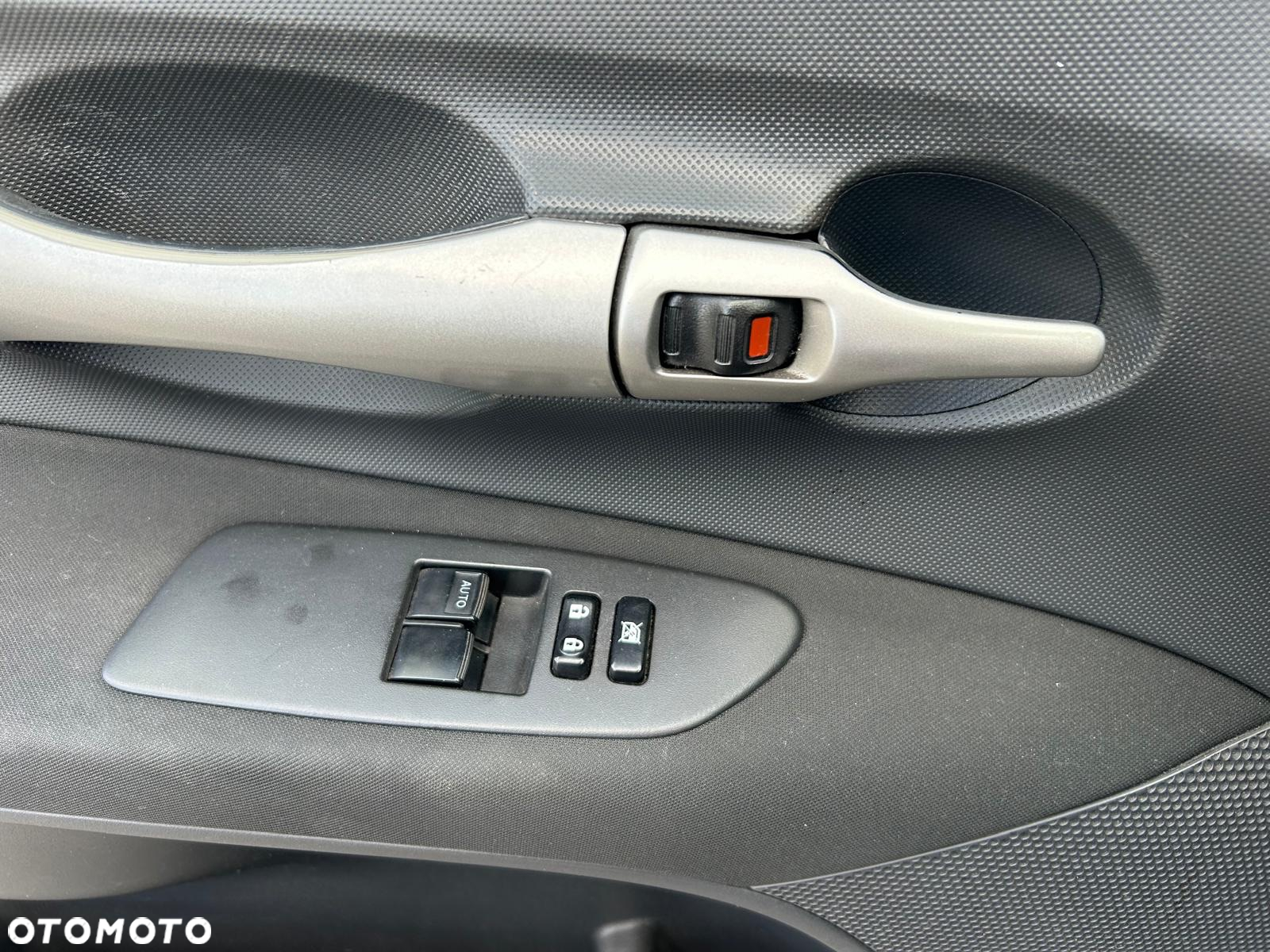Toyota Auris 1.4 D-4D Premium - 15