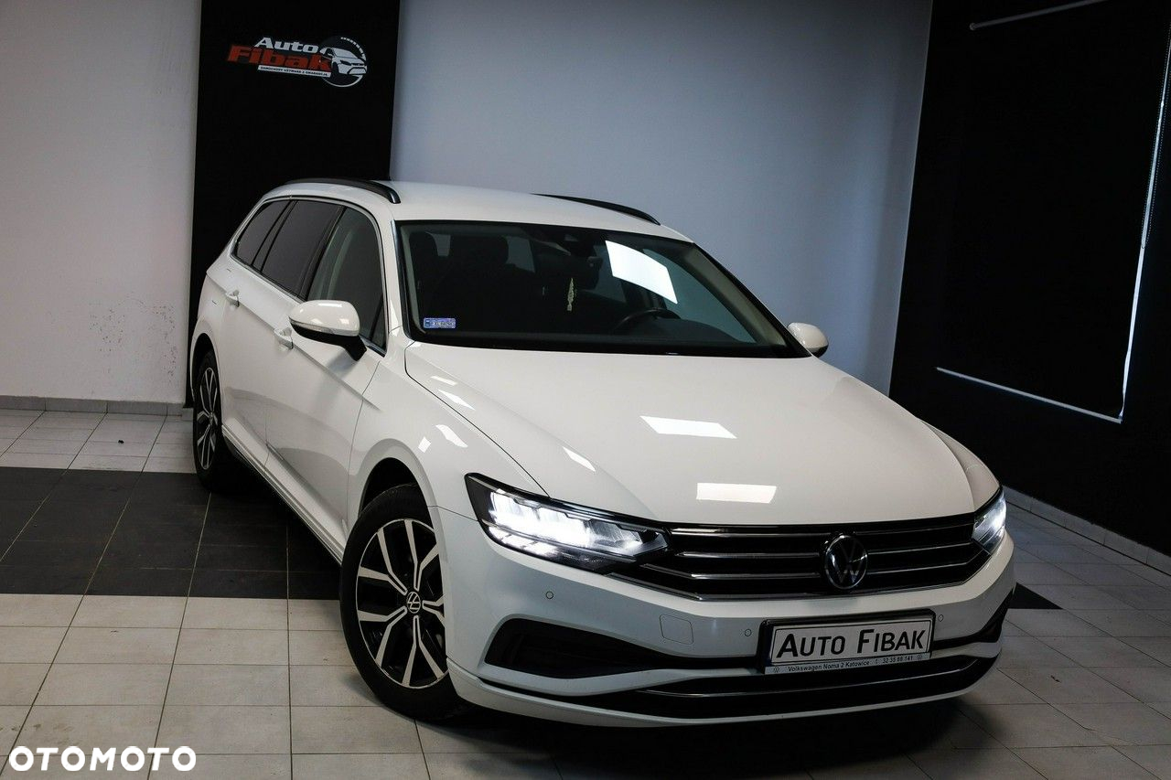 Volkswagen Passat - 2