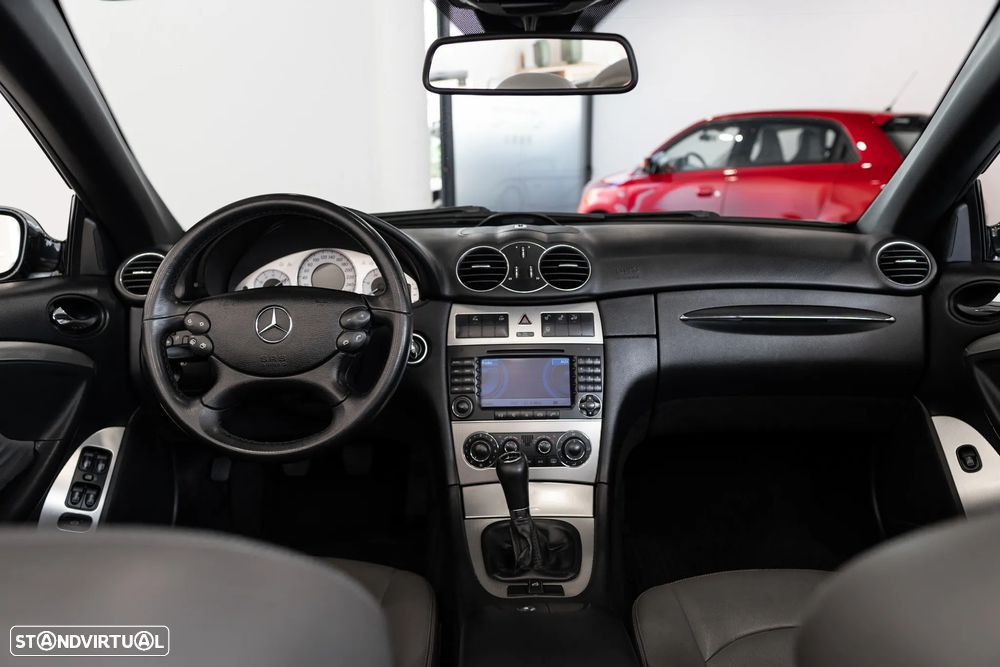 Mercedes-Benz CLK 320 CDI Avantgarde - 45