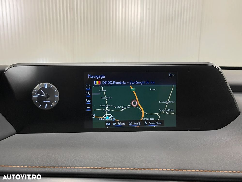 Lexus UX 250h (E-FOUR) Luxury Line - 15