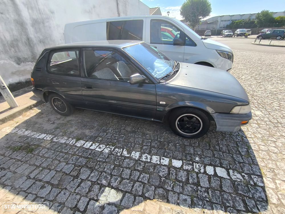 Toyota Corolla - 4