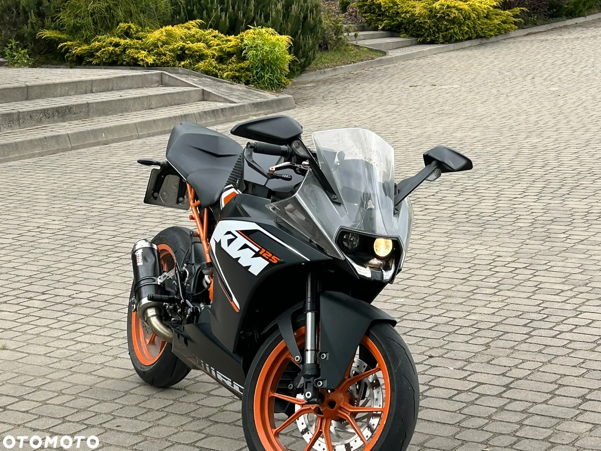 KTM RC 125 - 10