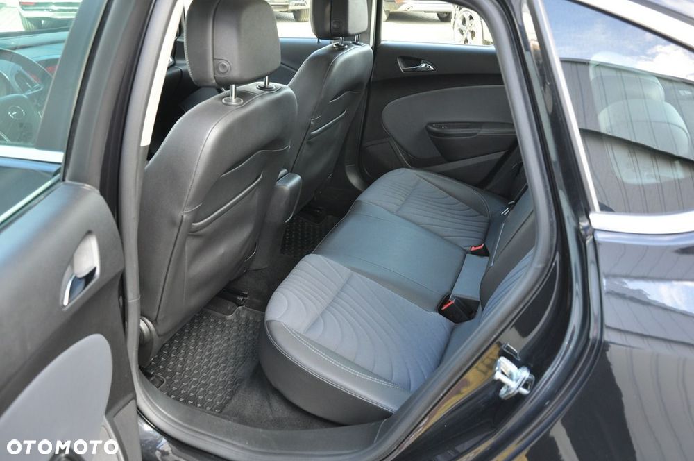 Opel Astra 1.6 - 18